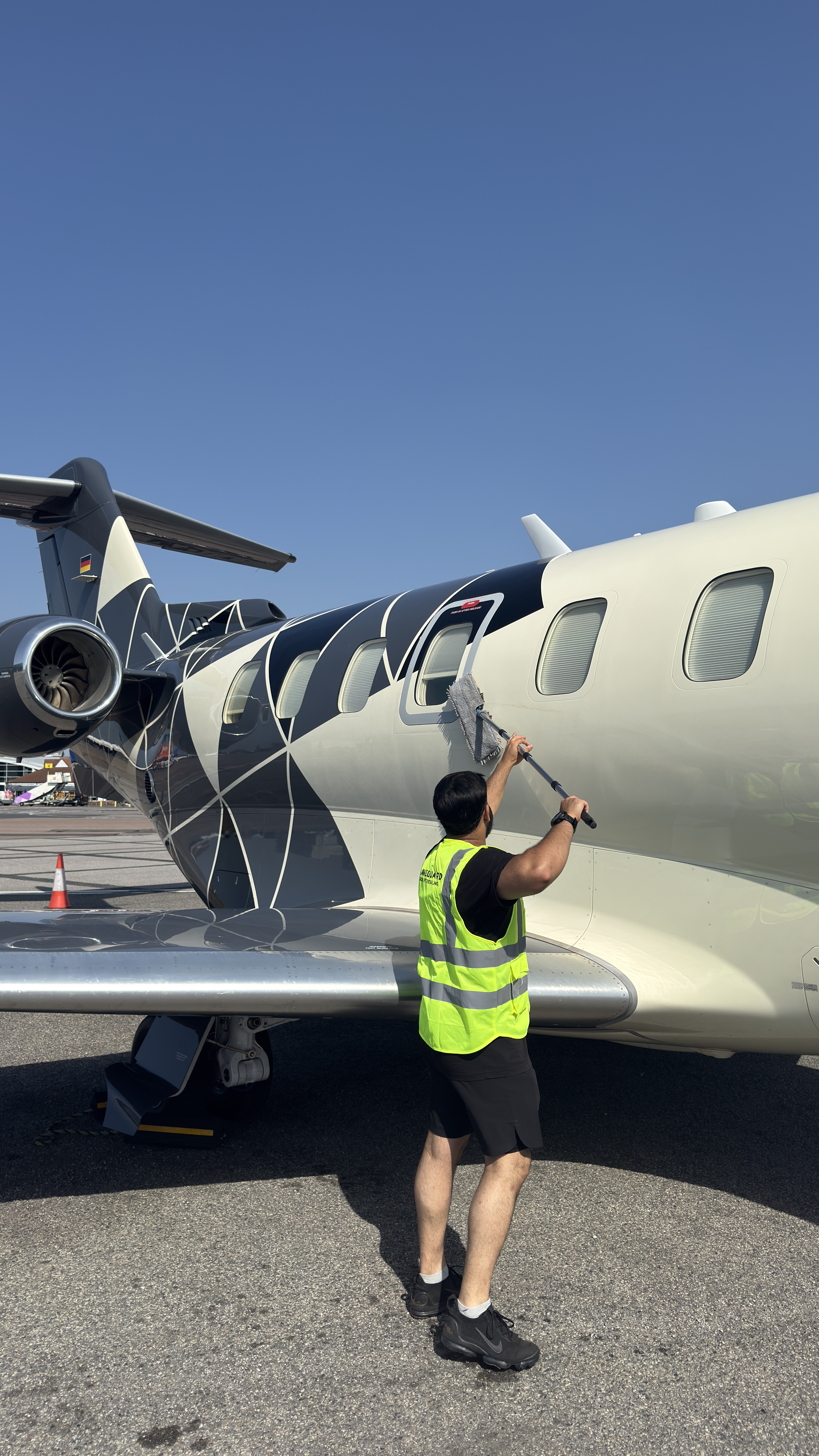 Aircraft Exterior Cleaning